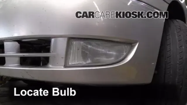 2004 Ford Freestar SEL 4.2L V6 Lights Fog Light (replace bulb)